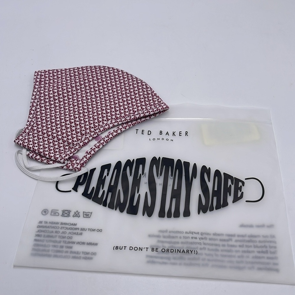 Ted Baker Patterned Face Mask TED BAKER LONDON Reversible Reusable FACE MASK
NWT - Picture 4 of 15